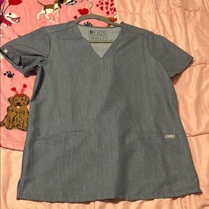 Figs limited edition blue denim casma scrub top nwot